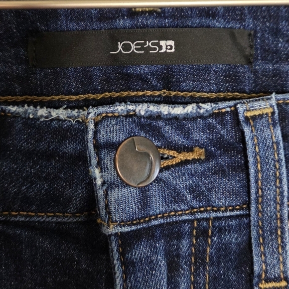 Joe's Jeans | Distressed Dark Wash Skinny Jeans Size 26 - Picture 4 of 7